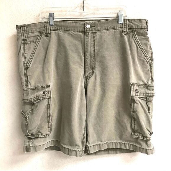 Carhartt light olive relaxed fit cargo shorts 42 - Picture 1 of 6